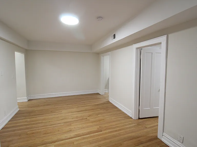 6307 N Mozart St #2N — Photo 4