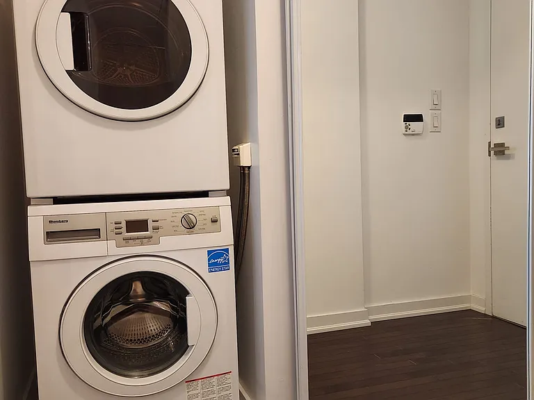 12 York St #308 — Photo 7