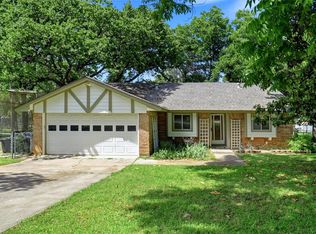 1017 Jarvis Ln, Azle, TX 76020