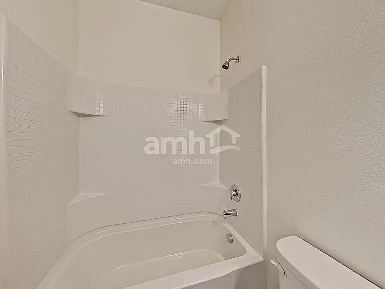 551 Reserve Ave — Photo 14