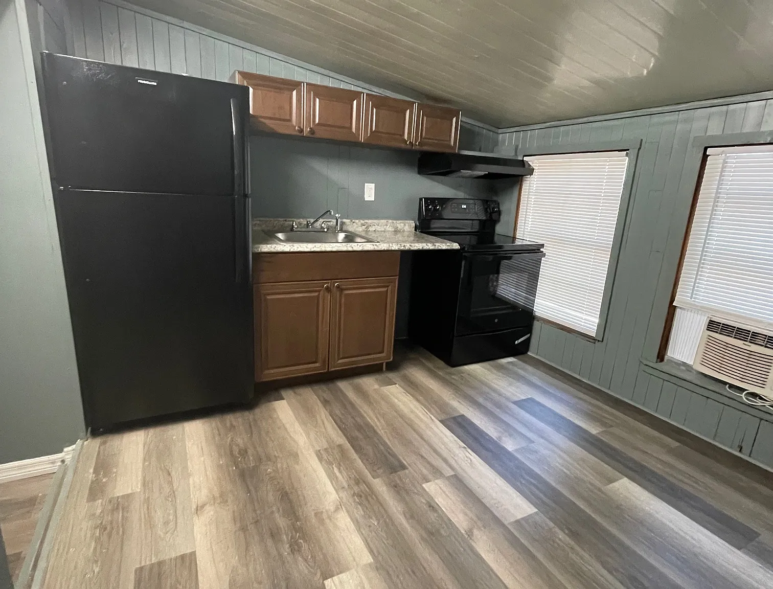 Studio, 786 sqft, $1,450 — Photo 1