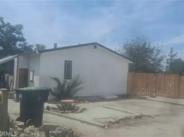 1590 W Menlo Ave, Hemet, CA 92543