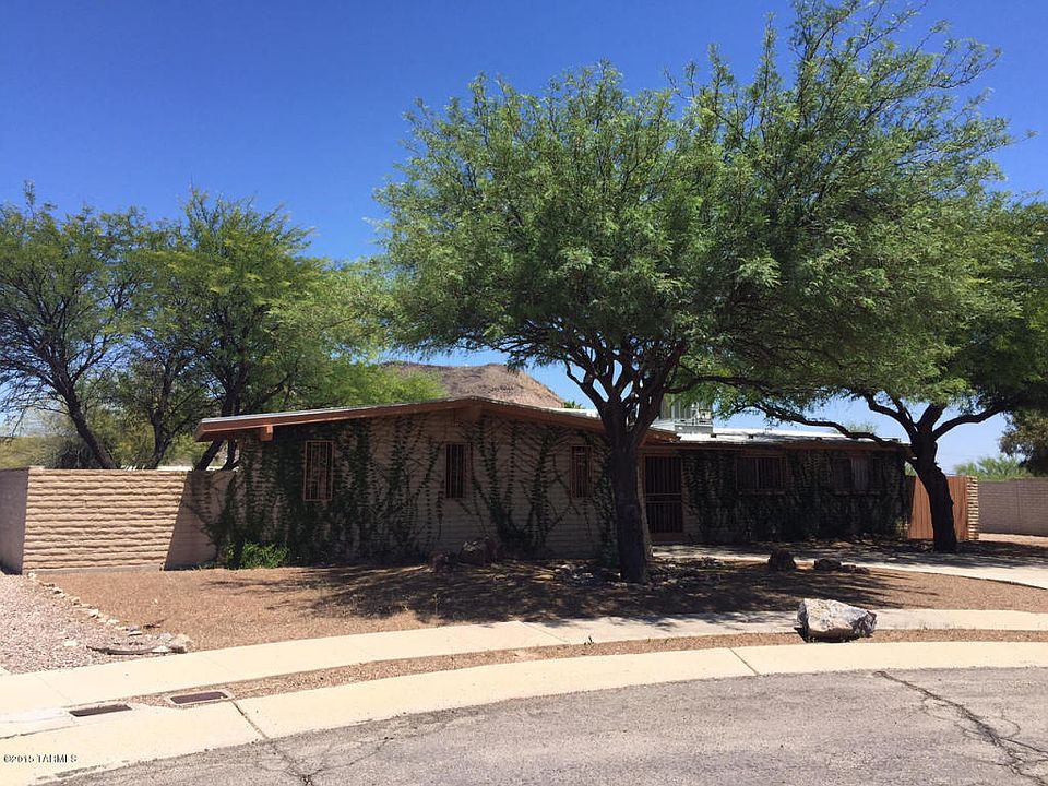 1st image of 2530 W Calle Genova