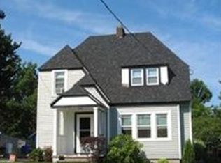 2569 Amsdell Rd, Hamburg, NY 14075