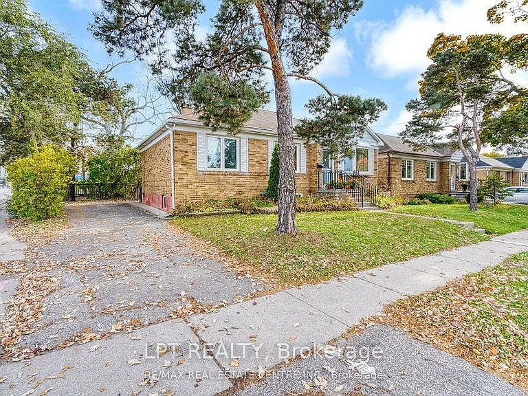 421 Saint Augustine Dr — Photo 2
