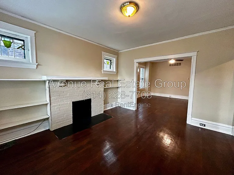 6028 Pershing Ave — Photo 3