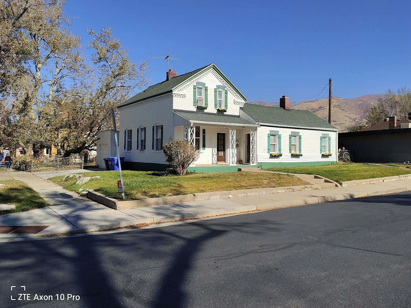 Historic Home In Downtown Bountiful - 4 Bed 3 Bath — Photo 3