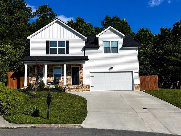 8830 Spindlewood Ln — Photo 1