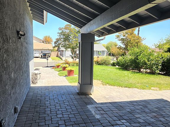 2nd image of 2414 S Del Norte Pl