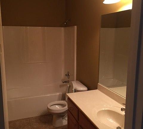 4th image of 2565 Apple Blossom Ln