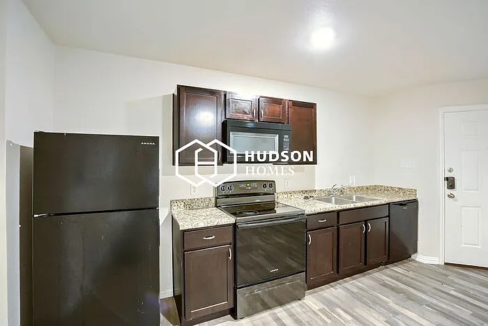 923 Burgan St #A — Photo 7