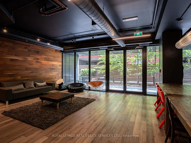 383 Sorauren Ave #Penthouse 09 — Photo 43