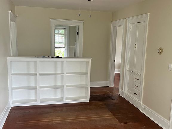 5th image of 233 Mendon Ave #233
