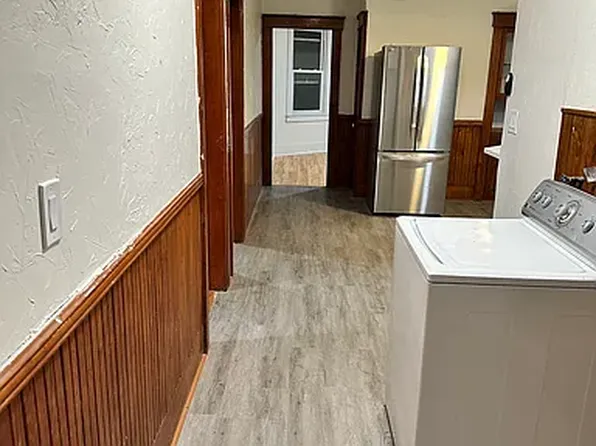 27 Granby Rd Floor 2, Worcester, MA 01604