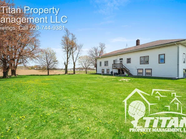 W1694 County Road H, New Holstein, WI