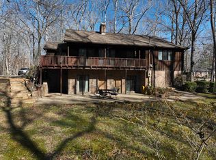 180 Sandy Dr, Selmer, TN 38375