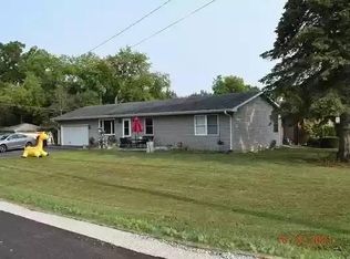 38117 N Harper Rd, Beach Park, IL 60087