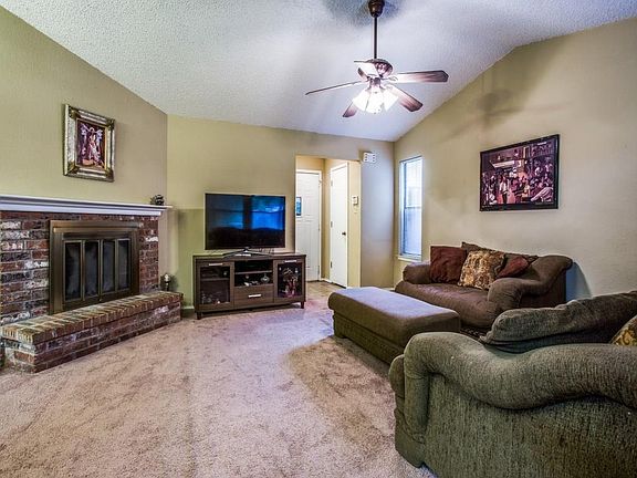 4th image of 4412 Hulen Cir W
