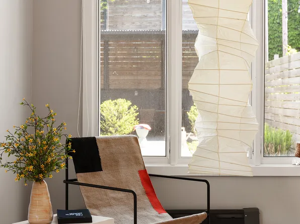 68 Sullivan Street TOWNHOUSE image 3 of 13