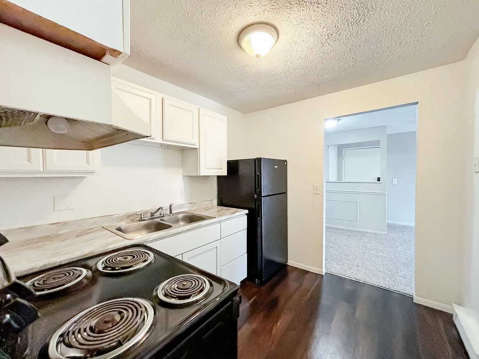2850 Harrison Ave — Photo 4