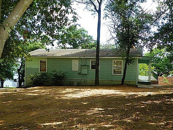 2nd image of 113 Latimer Dr