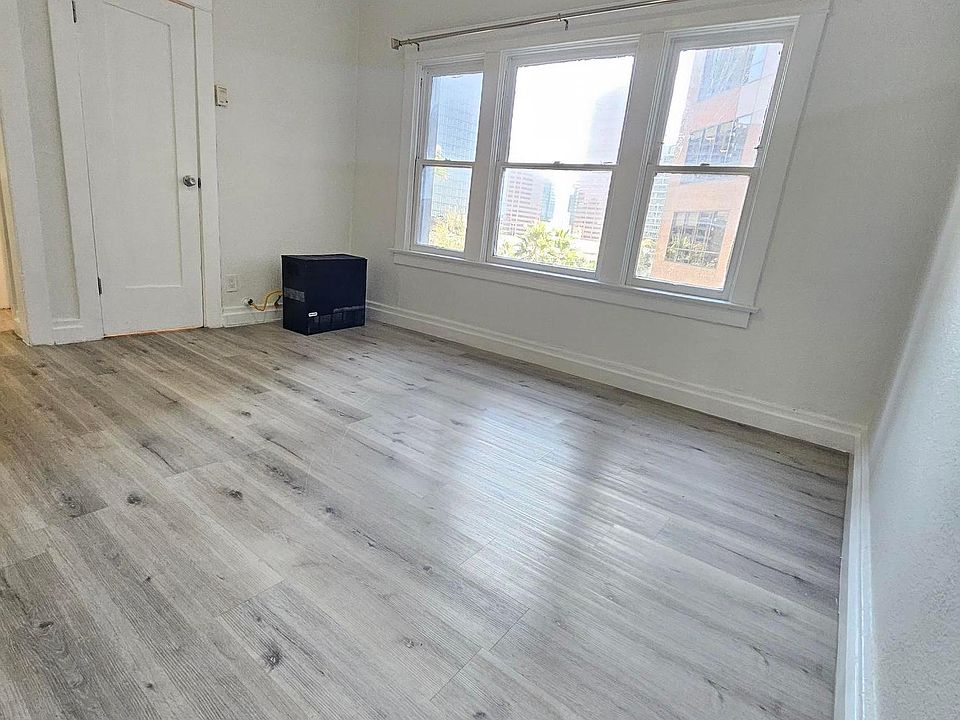 1st image of 1026 Ingraham St