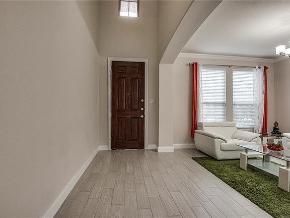 5th image of 7234 Beranger Dr