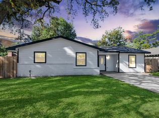 10507 Royal Oaks Dr, Houston, TX 77016