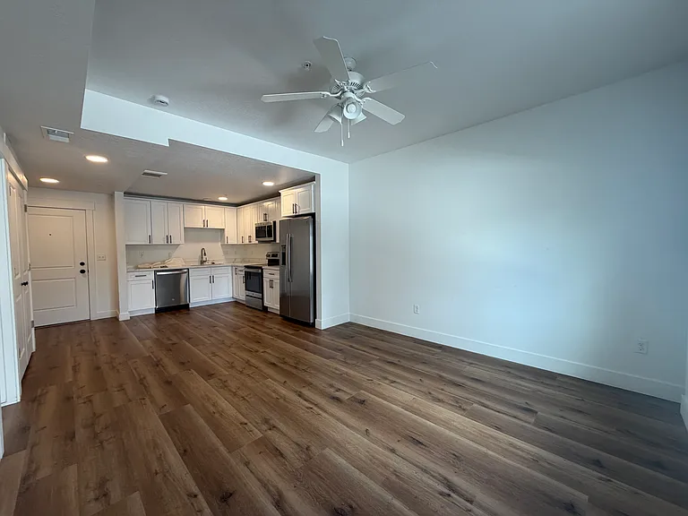 98 E Center St #211 — Photo 7