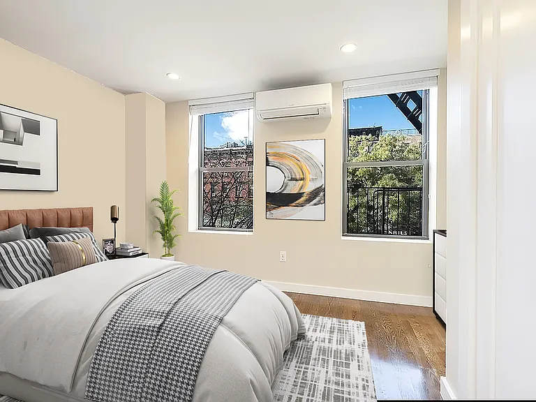 128 1st Ave #7 — Photo 3