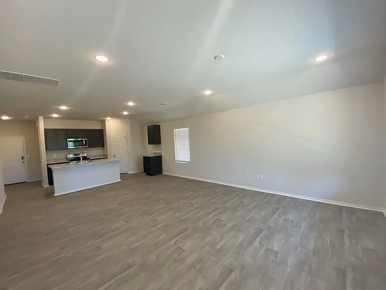 9512 Squire Ln — Photo 8