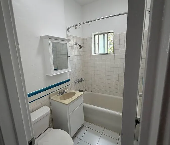 512 N Alexandria Ave #103 — Photo 10