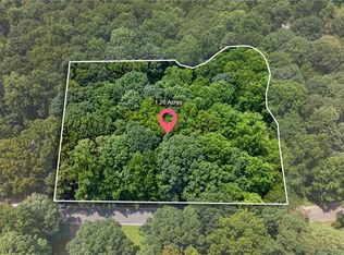 1322 Center Dr, Auburn, GA 30011