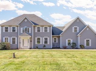 349 Woodhouse Ave, Wallingford, CT 06492
