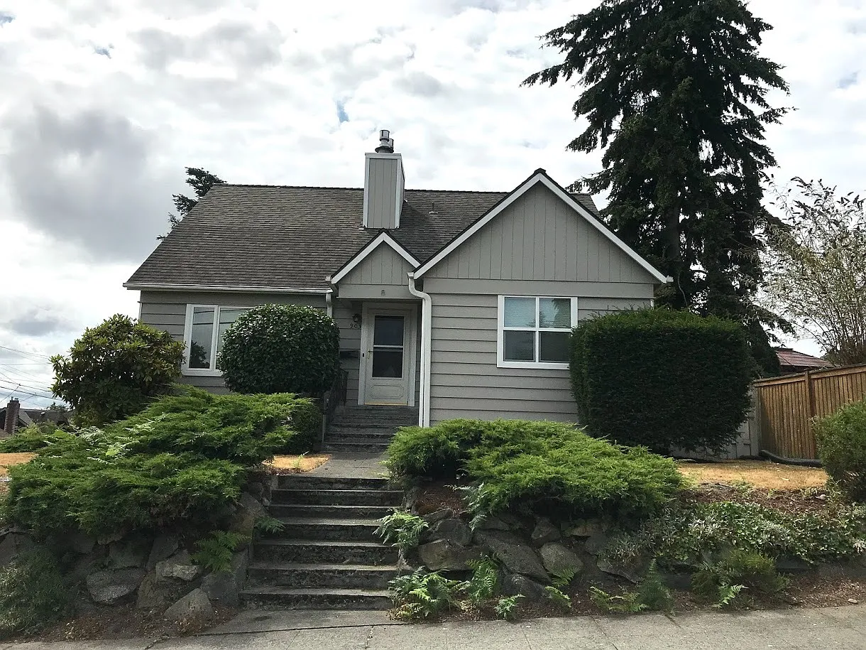 Price Improvement - Beautiful Home In Prime Location Bordering Crown Hill and Whittier Heights! — Photo 1