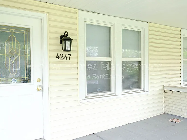 4245 N College Ave #4247 — Photo 2