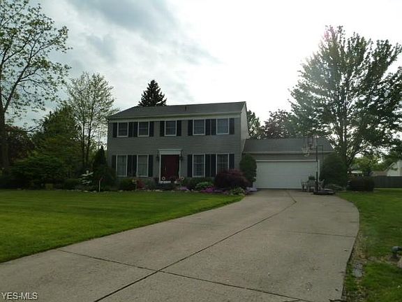2nd image of 16 Briar Ct