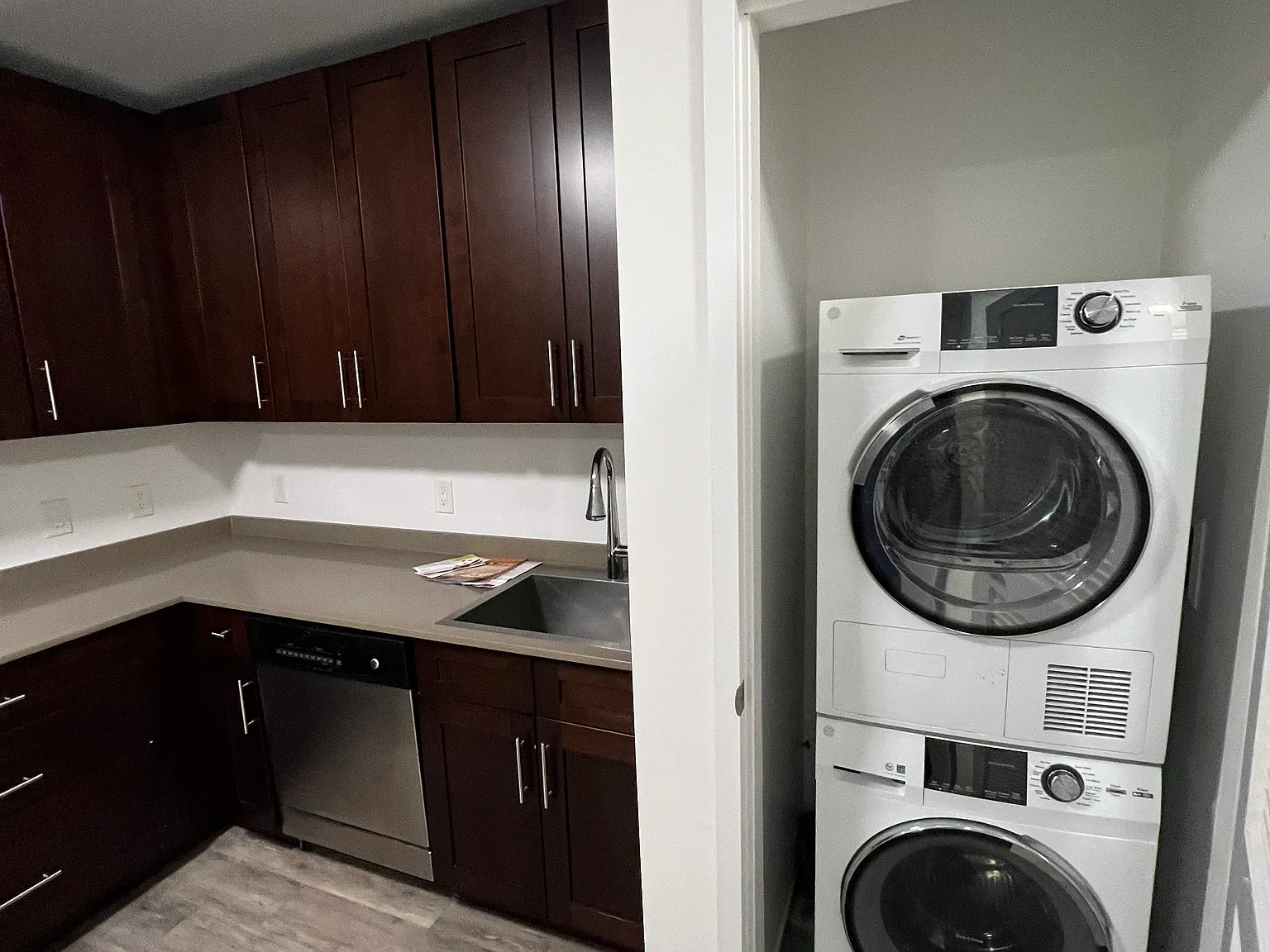 2 bed, 974 sqft, $3,000 — Photo 1