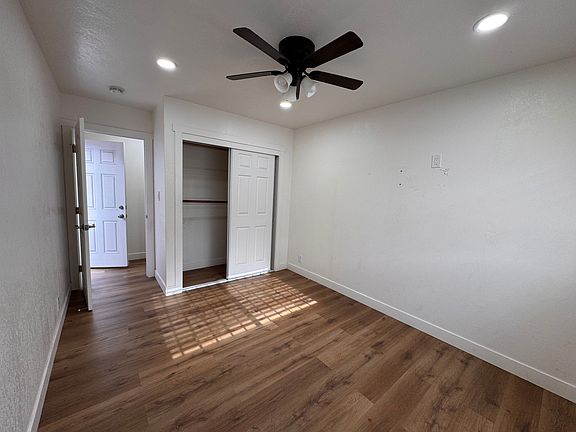 5th image of 2121 Main St APT 1