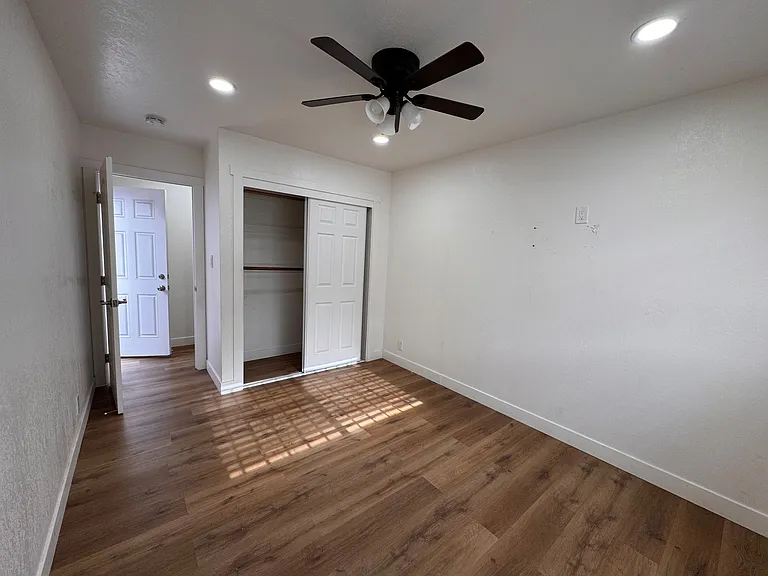 2121 Main St #1 — Photo 5