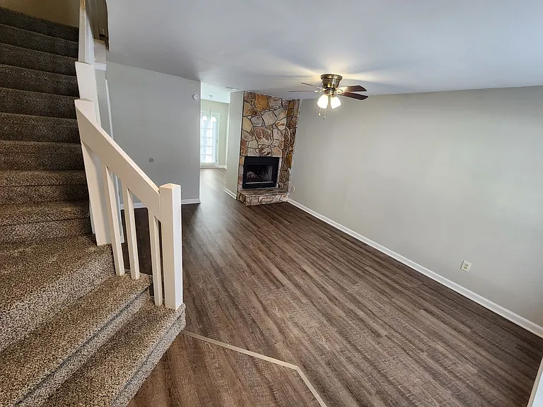 6360 Windsor Gate Ln — Photo 2