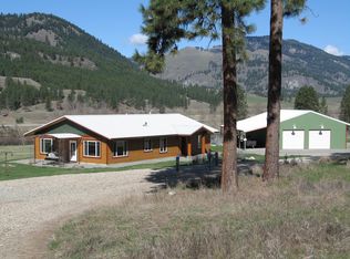 751 Customs Rd, Curlew, WA 99118