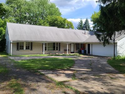 6225 Farmington Rd, West Bloomfield, MI, 48322