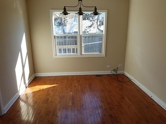 5th image of 1943 Governors Ln