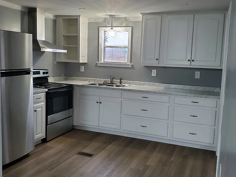 18457 New Kent Hwy — Photo 2
