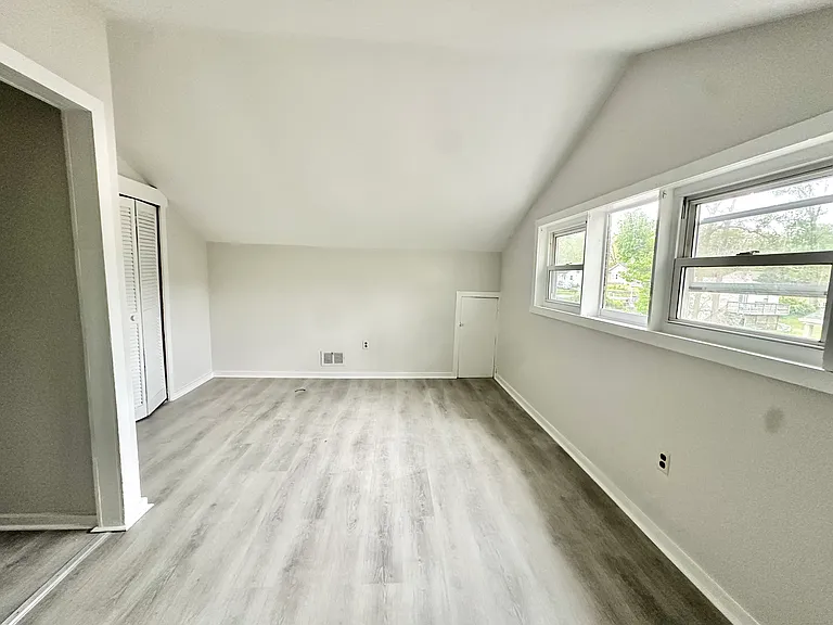 1891 Point Pleasant Ave — Photo 13