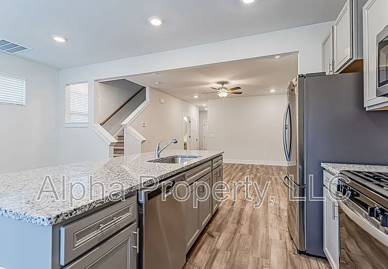 1058 Millison Pl — Photo 8