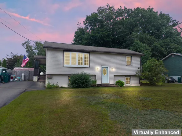 8 Debbie Avenue, Biddeford, ME 04005