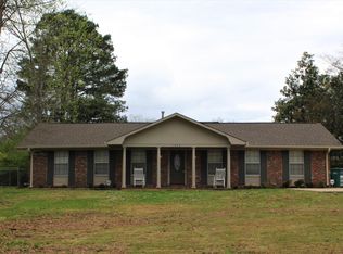 1303 Lumpkin Ave, Tupelo, MS 38801