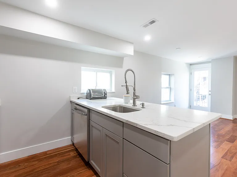 45 Bates St NW #2 — Photo 7